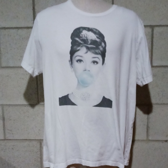 Audrey Hepburn White Graphic T-Shirt with Iconic Print Size XXL - Picture 1 of 3